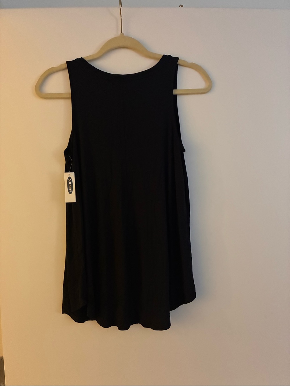 Old Navy Black Women's Tank Top - Soft Racerback Style